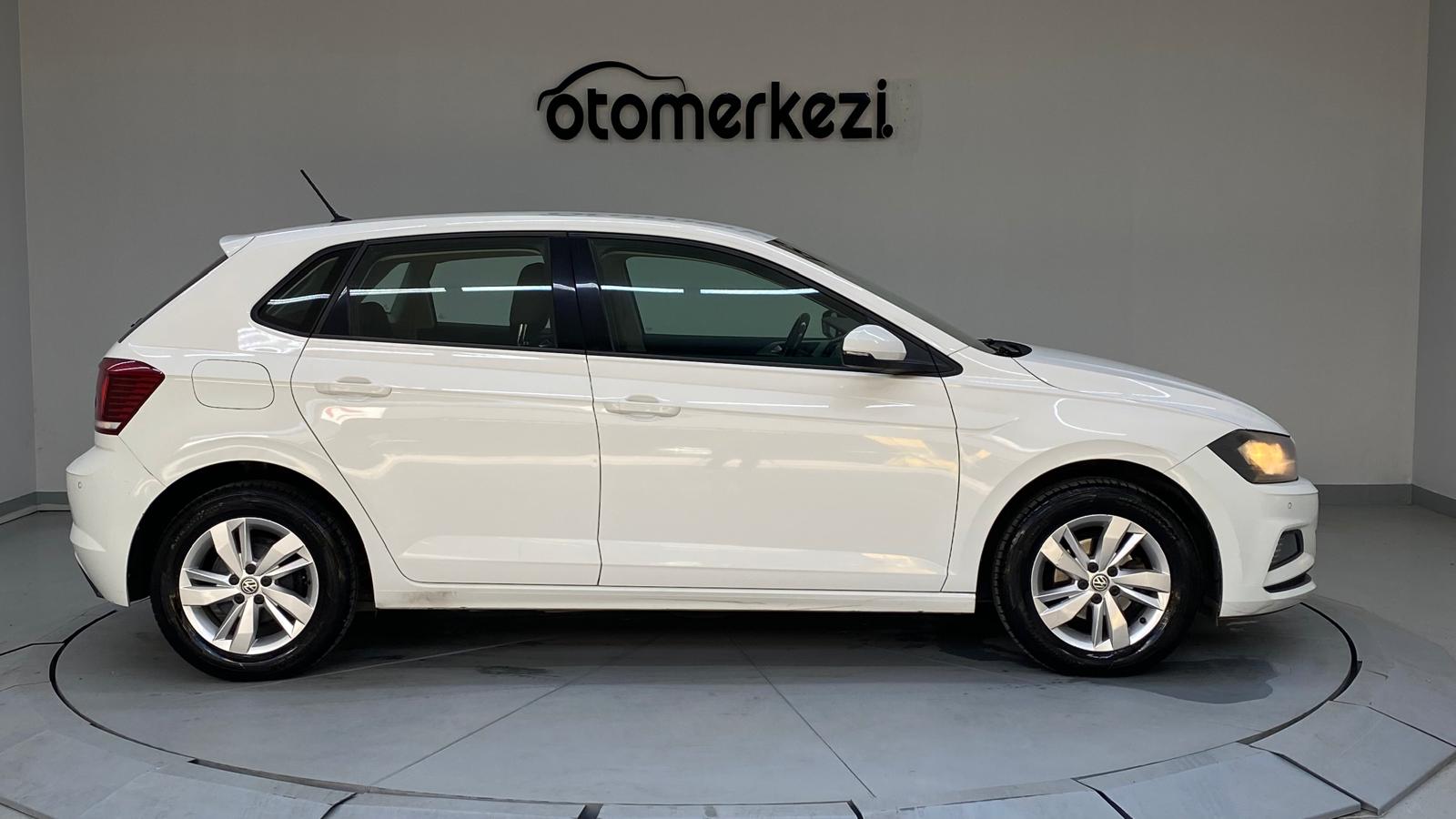 VOLKSWAGEN POLO 7